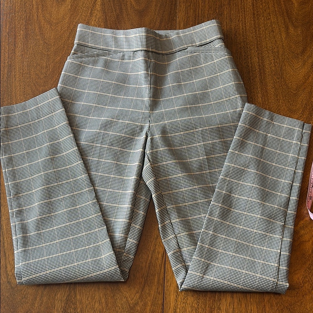 Worthington Black and White Checkered Pants